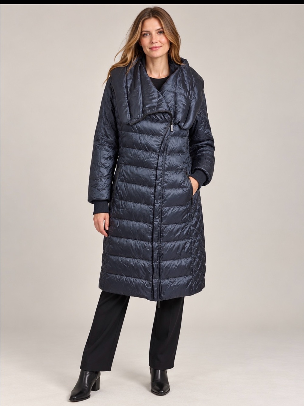 BCBG Mazarin Long Quilted Puffer down jacket size large in navy blue